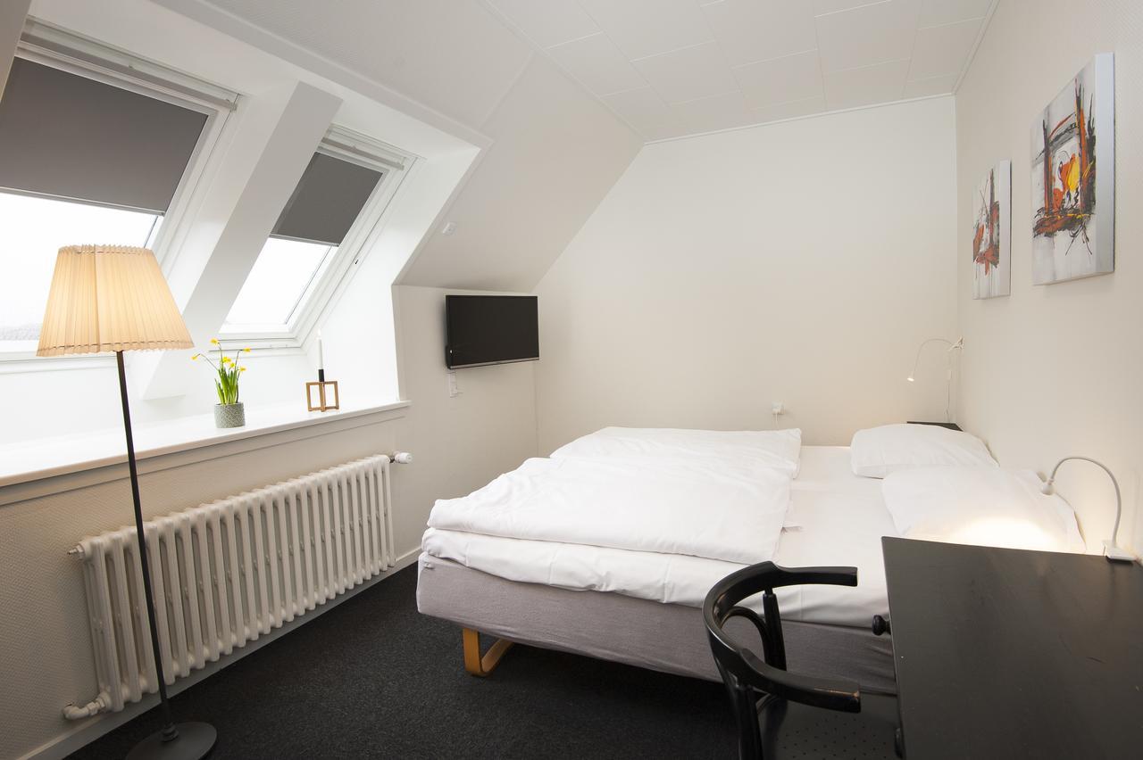 Benniksgaard Anneks Hostel กรอสตีน ภายนอก รูปภาพ