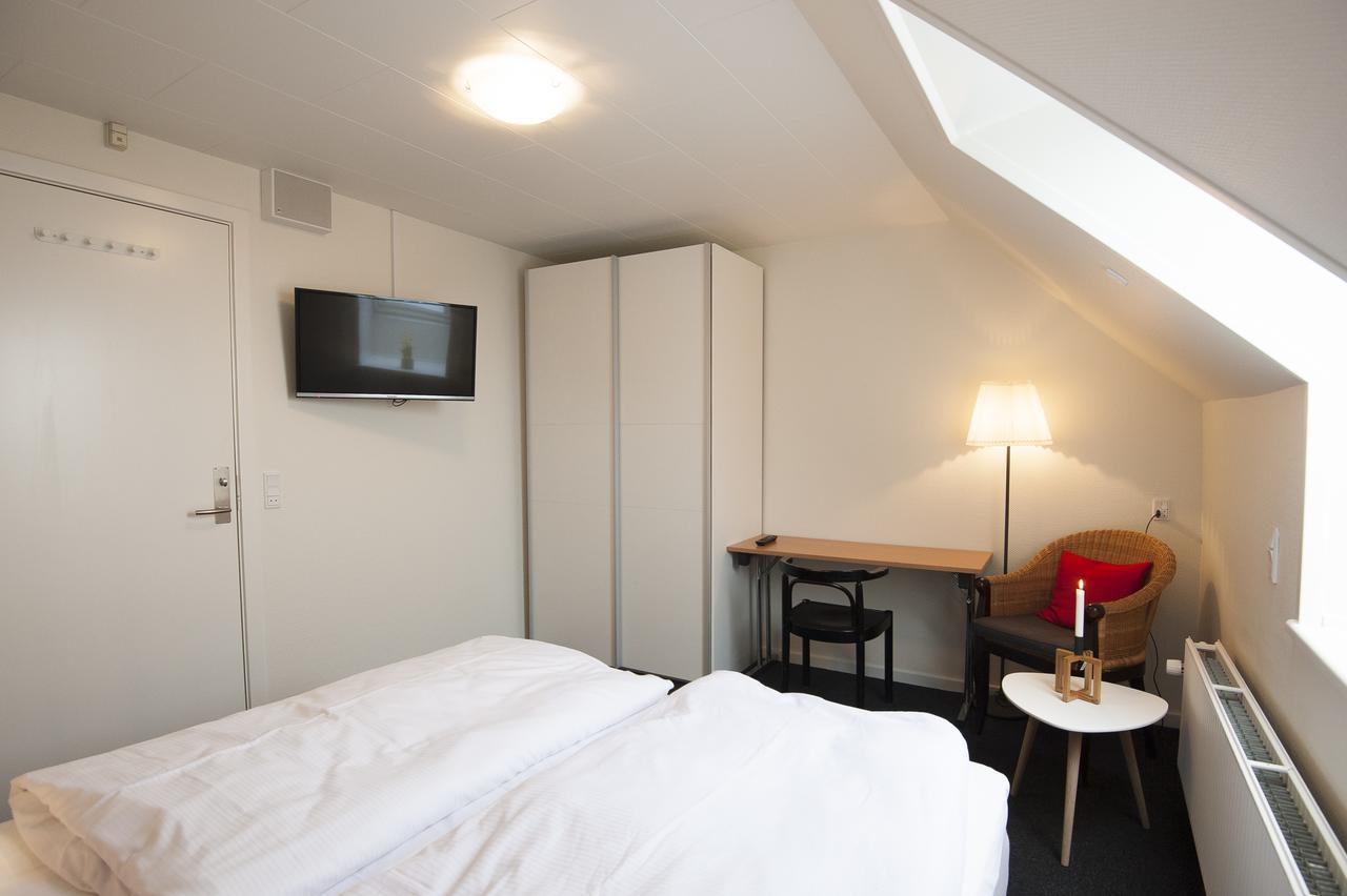 Benniksgaard Anneks Hostel กรอสตีน ภายนอก รูปภาพ