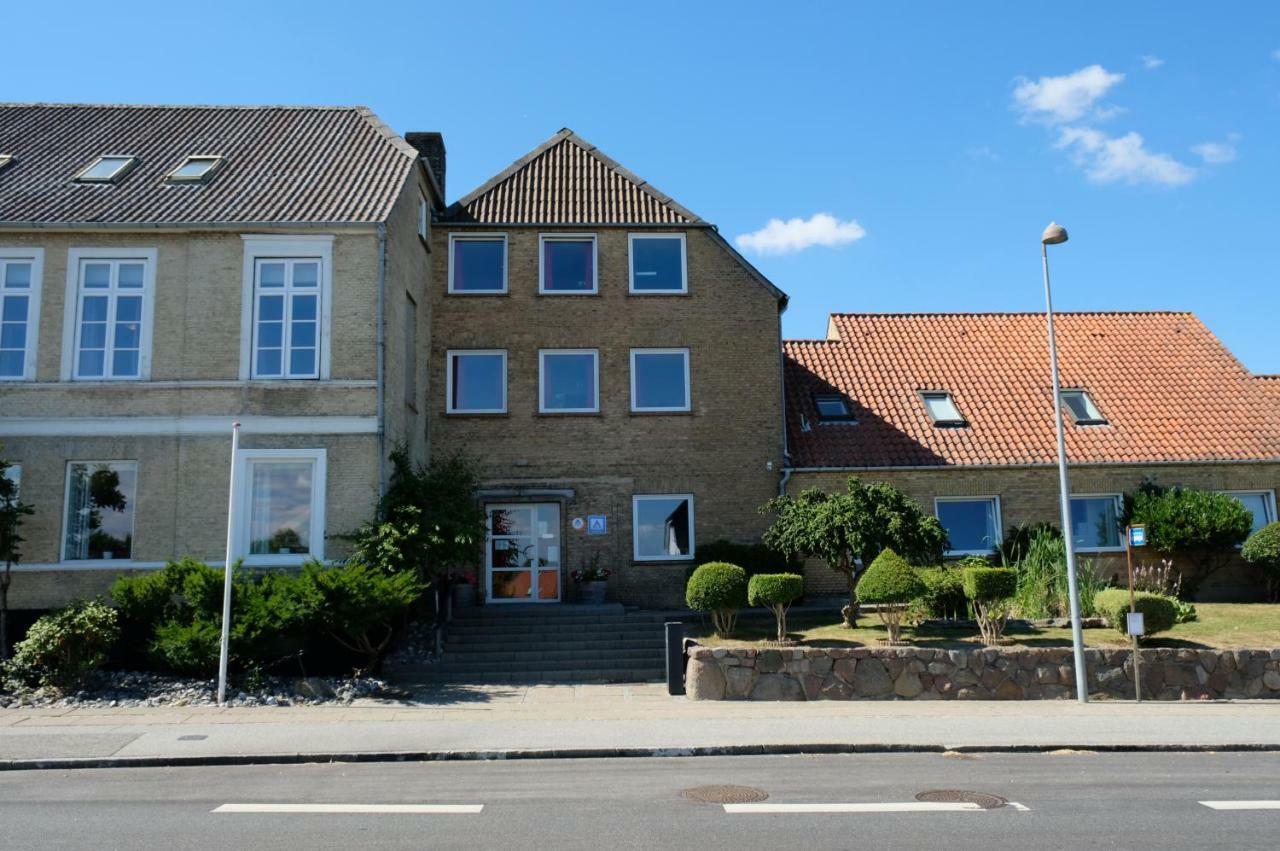 Benniksgaard Anneks Hostel กรอสตีน ภายนอก รูปภาพ